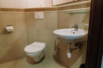Фото номера Двухместный номер с 2 отдельными кроватями Отель Hotel Kinga г. Жарки-Летниско 6